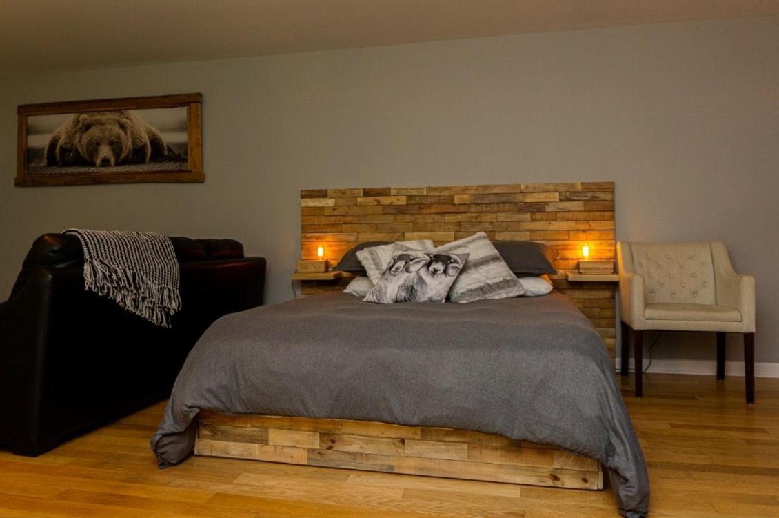 Condo Hotel Au Pied Du Mont Orford Экстерьер фото