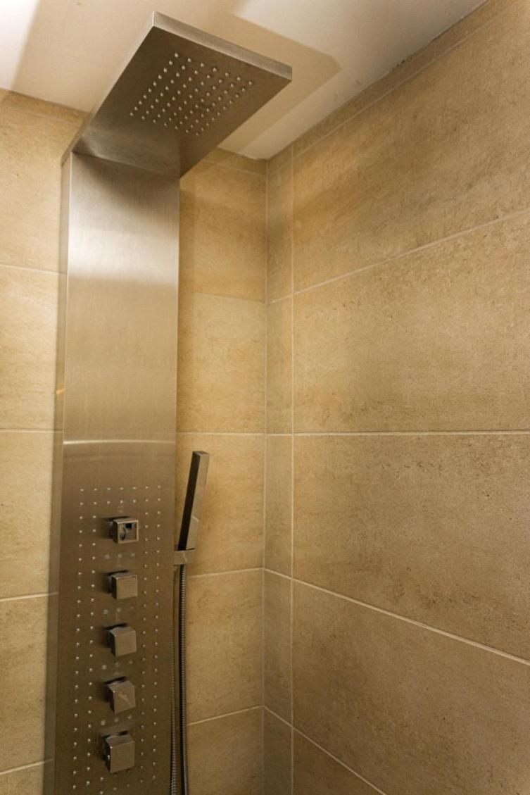 Condo Hotel Au Pied Du Mont Orford Номер фото